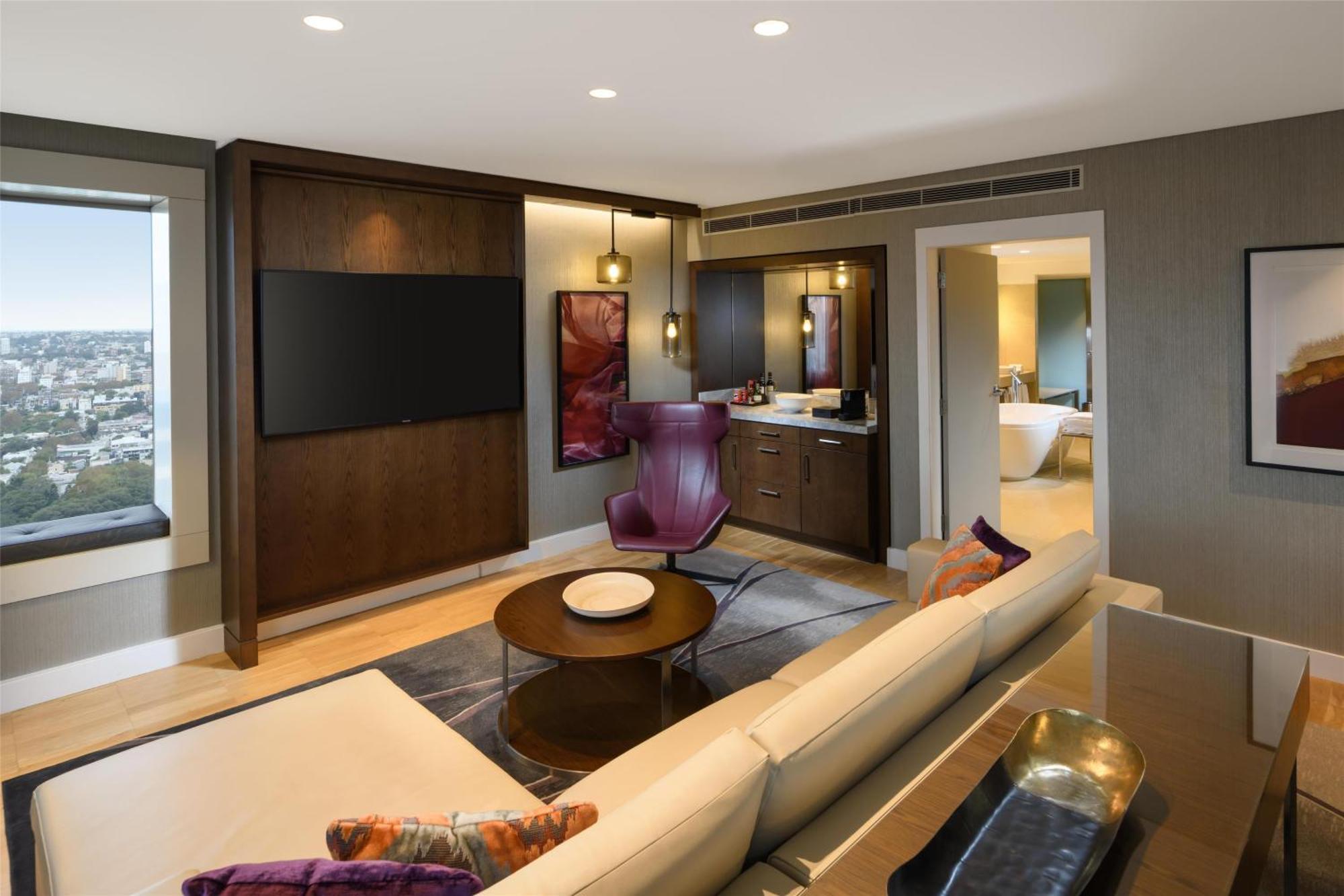 Hilton 5* Sydney